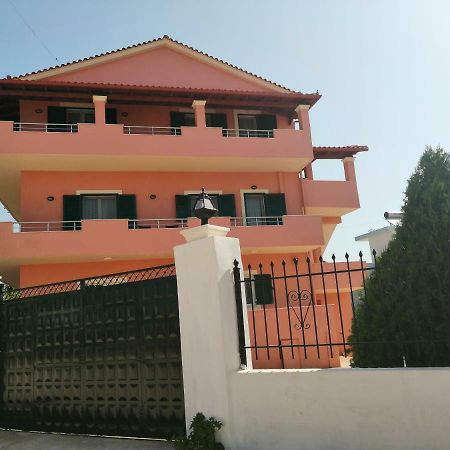 Helen'S House Apartment Ksamil Bagian luar foto