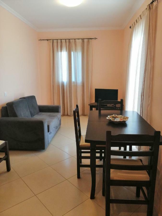 Helen'S House Apartment Ksamil Bagian luar foto