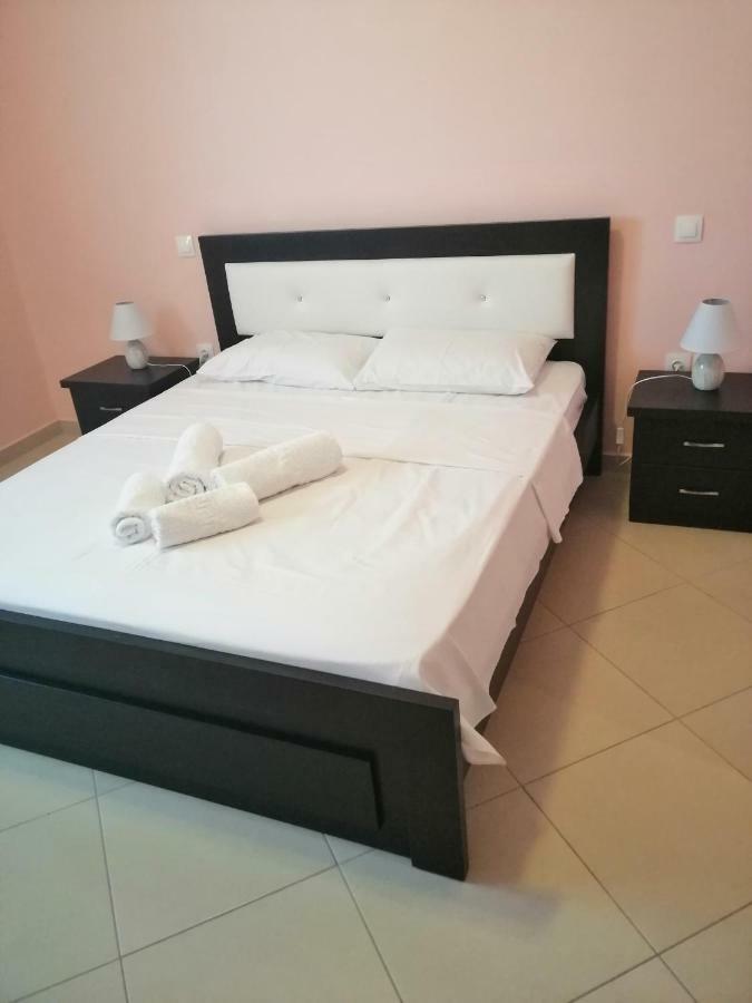Helen'S House Apartment Ksamil Ruang foto