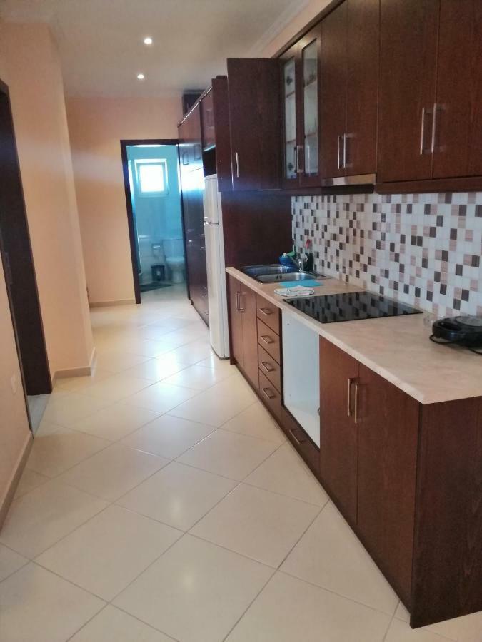Helen'S House Apartment Ksamil Bagian luar foto
