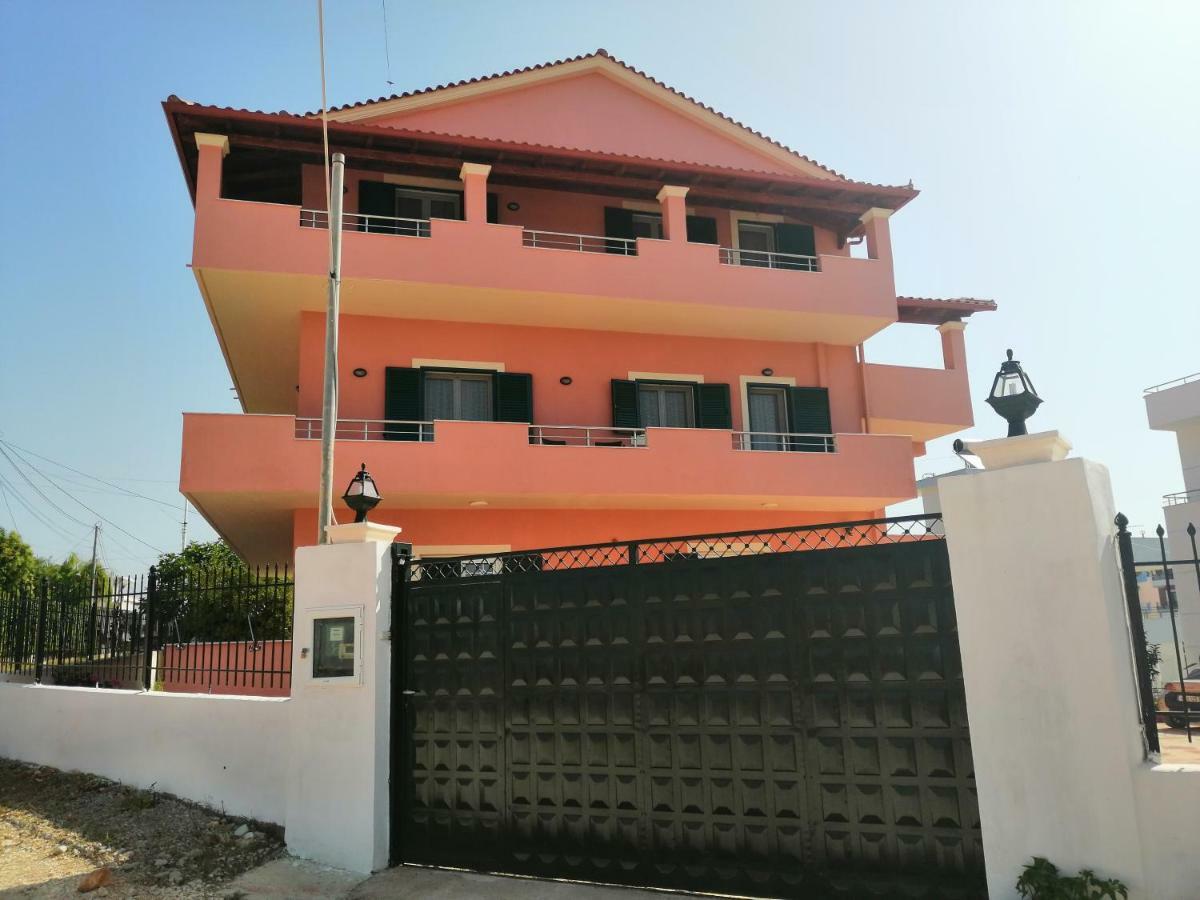 Helen'S House Apartment Ksamil Bagian luar foto