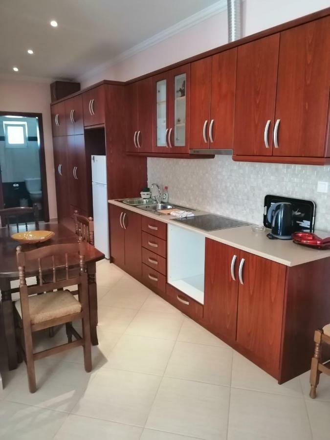 Helen'S House Apartment Ksamil Bagian luar foto